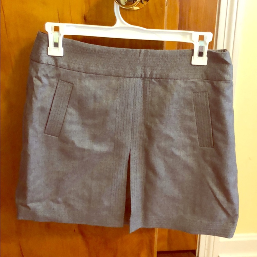 Gray business-wear mini skirt